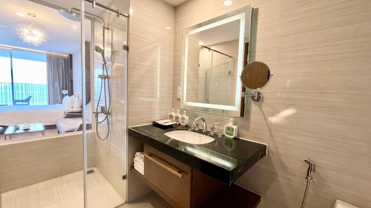 Panorama Luxury Sea View Apartment Nha Trang Exterior photo